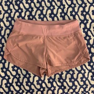 Ivivva lululemon pink/nude shorts!